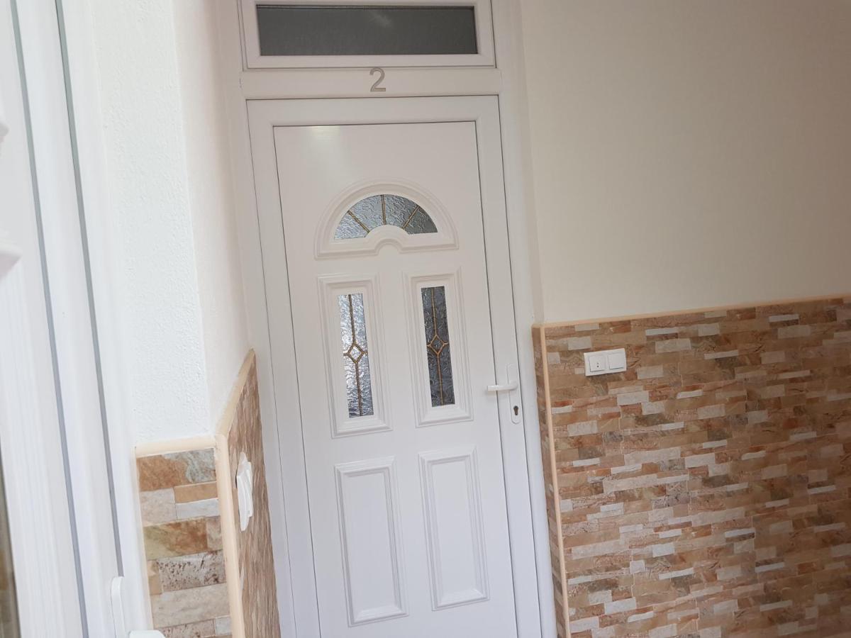 Apartmani Vila Ebra 우체하 외부 사진