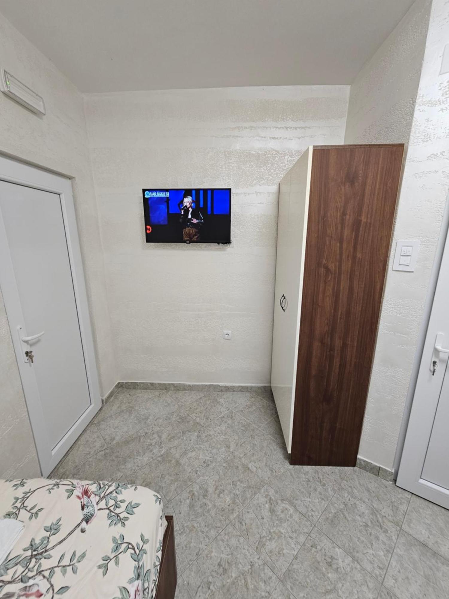 Apartmani Vila Ebra 우체하 외부 사진