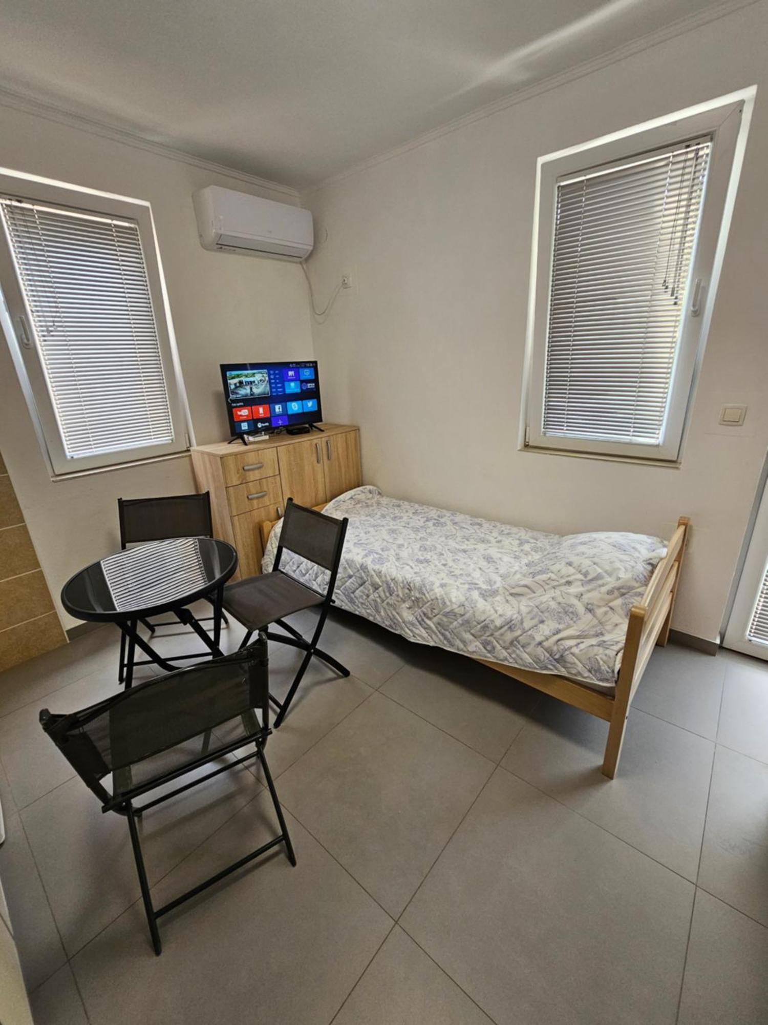 Apartmani Vila Ebra 우체하 외부 사진