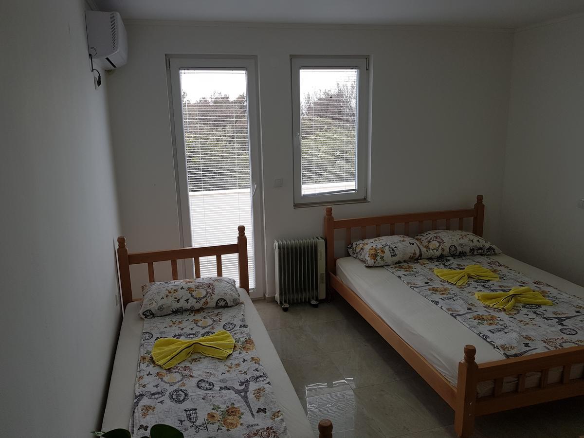 Apartmani Vila Ebra 우체하 외부 사진