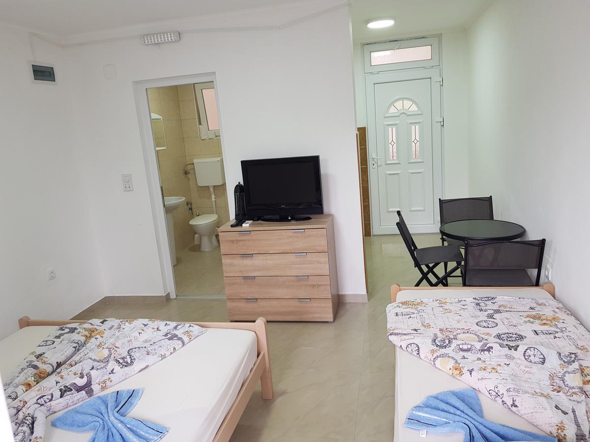 Apartmani Vila Ebra 우체하 외부 사진